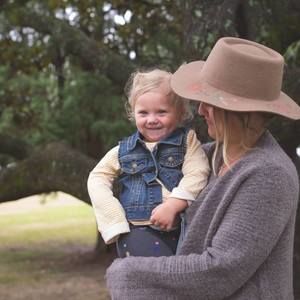 Meet your Posher, Carrie